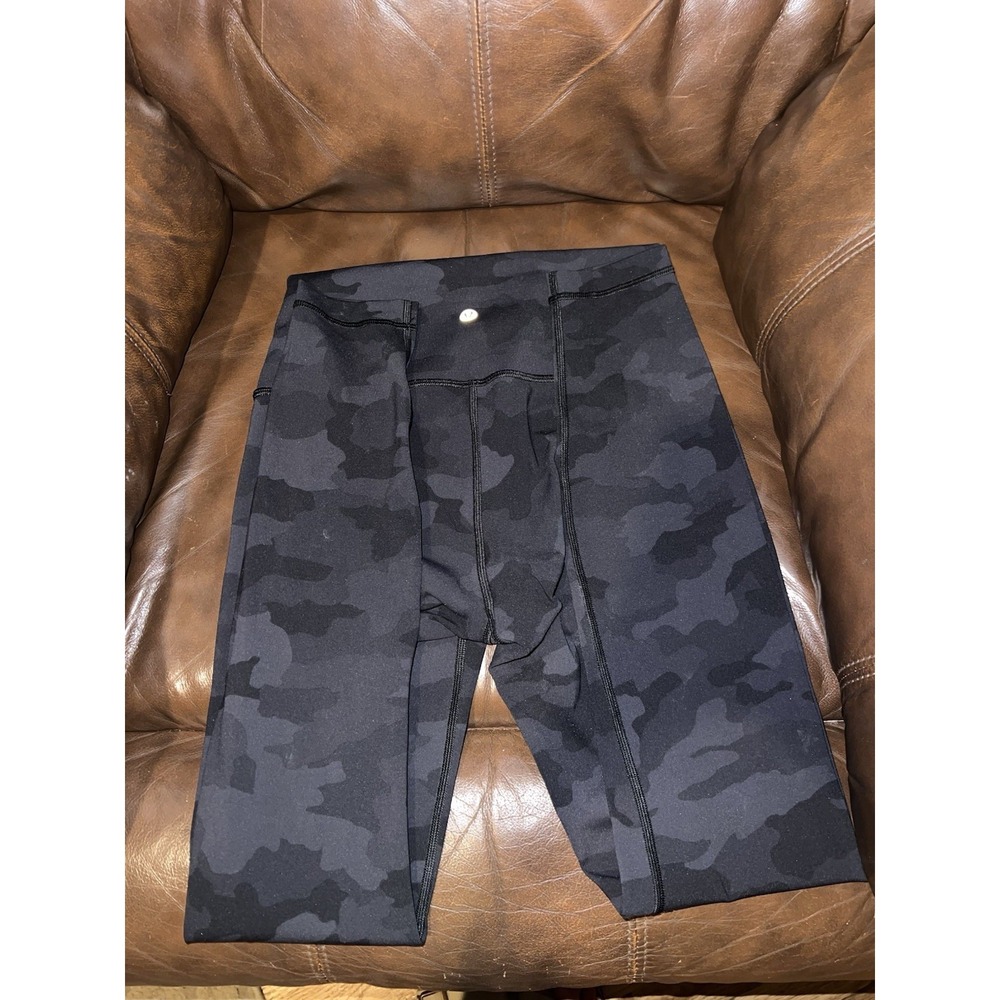 Lululemon Women's Size 6 Black/Gray Camo Ankle Leggings Athleisure